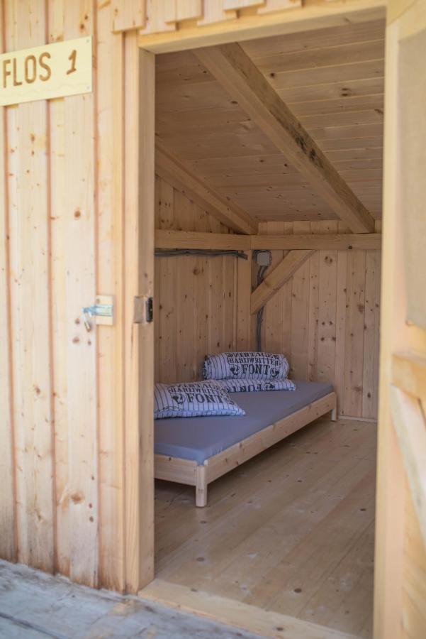 Kamp Na Otoku - Ljubno Ob Savinji Hotel Eksteriør billede